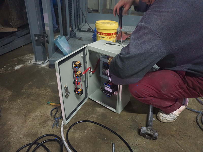 廣東液壓升降平臺電壓能否用220V？